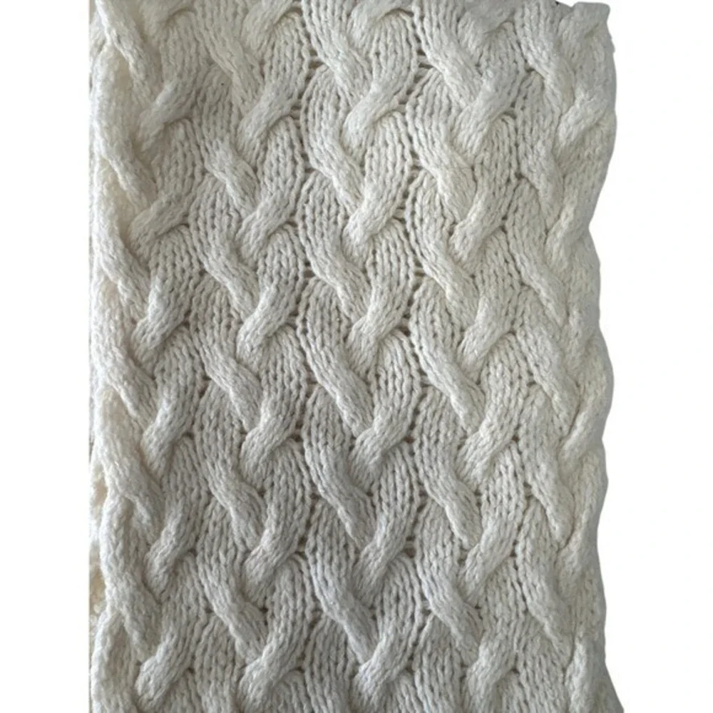 NWT Nua Ireland Merino‎ Wool Silk Cable Knit Scarf Cream Tassels